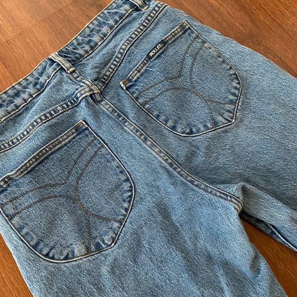 Rollas East Coast Crop Flare Jeans - Picture 5 of 6